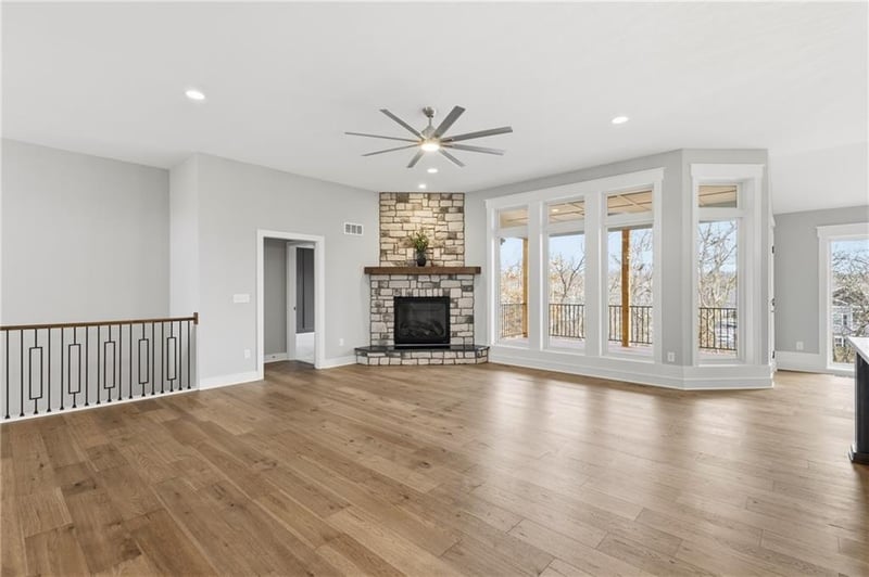 8841 N Kentucky Ave, Kansas City, MO 64157