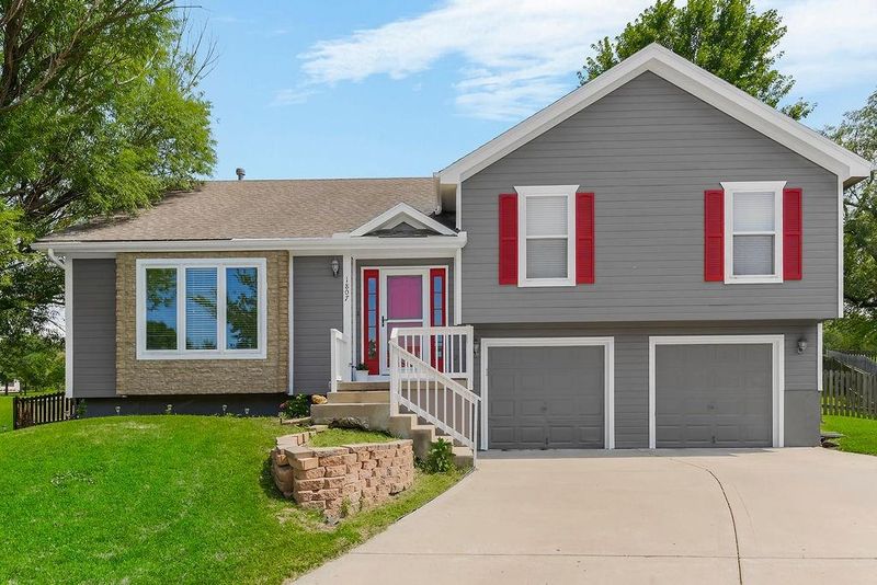 1807 NW 79th St, Kansas City, MO 64151