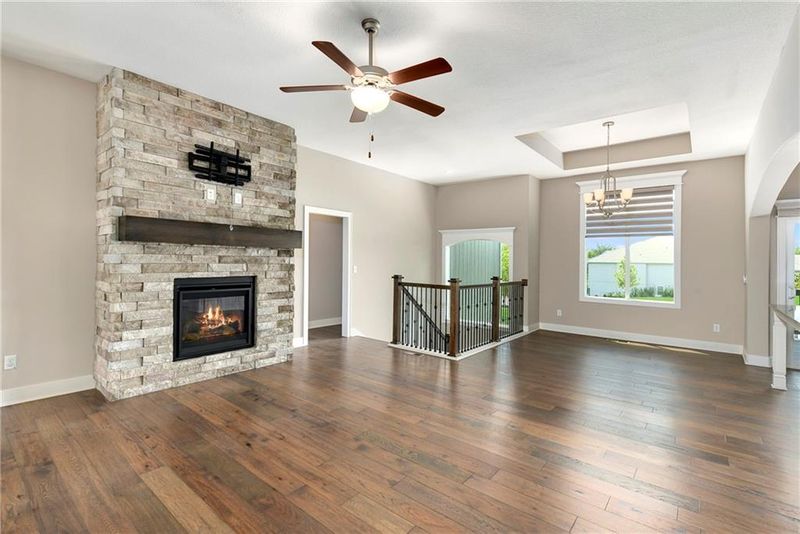 18902 Weaver St, Spring Hill, KS 66083