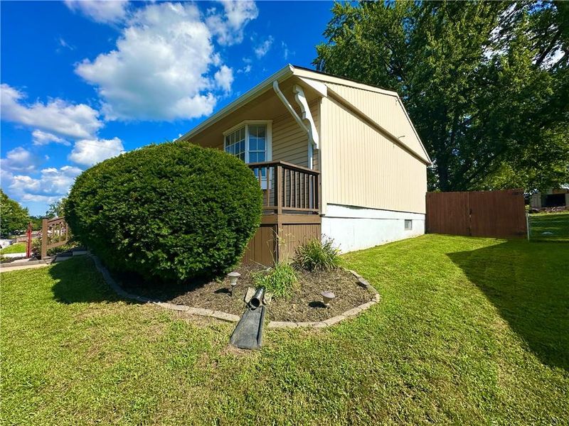 5406 Cypress Ave, St Joseph, MO 64503