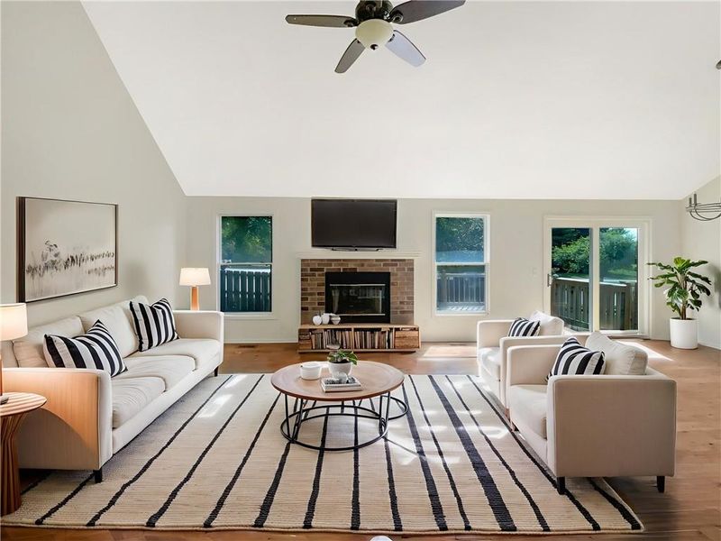 15513 Floyd St, Overland Park, KS 66223