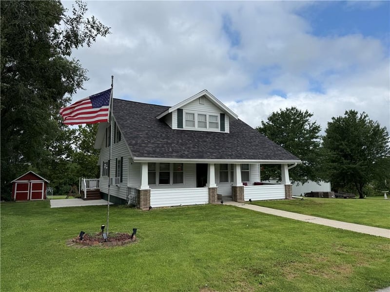 428 Central Ave, Pattonsburg, MO 64670