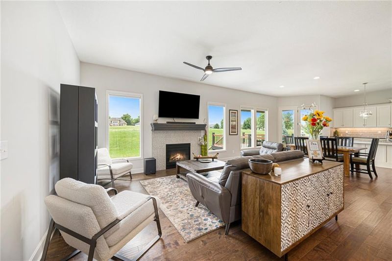 4417 N 142nd St, Basehor, KS 66007