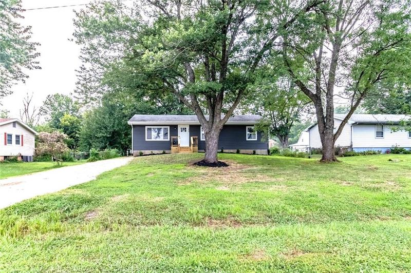 204 S Race St, Leeton, MO 64761
