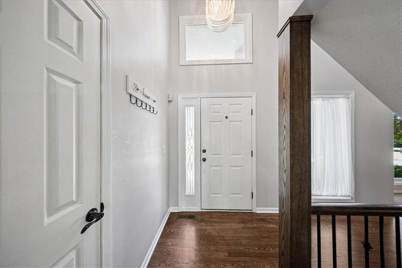 2433 SE 6th St, Lee's Summit, MO 64063