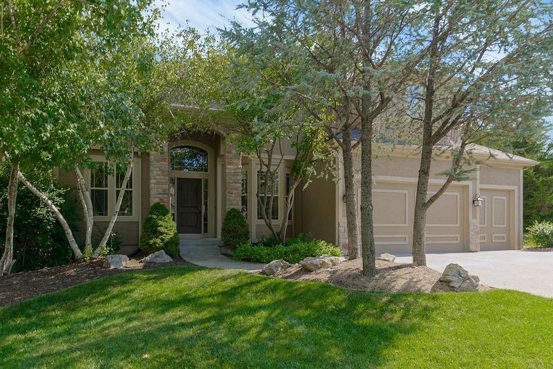 24135 W 113th Ter, Olathe, KS 66061