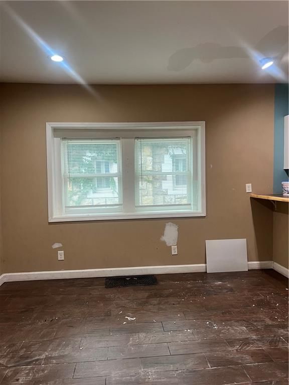 3620 Monroe Ave, Kansas City, MO 64128