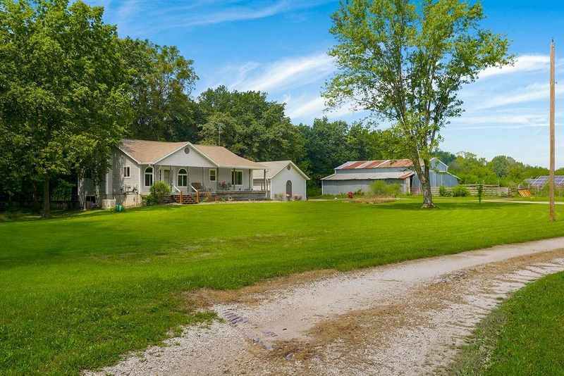 352 NW 1401st Rd, Holden, MO 64040