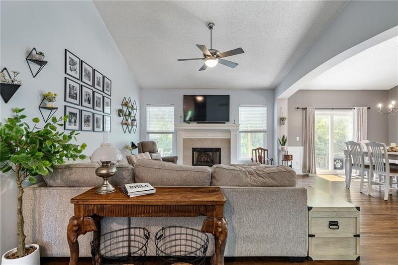 15149 W 157th Ter, Olathe, KS 66062