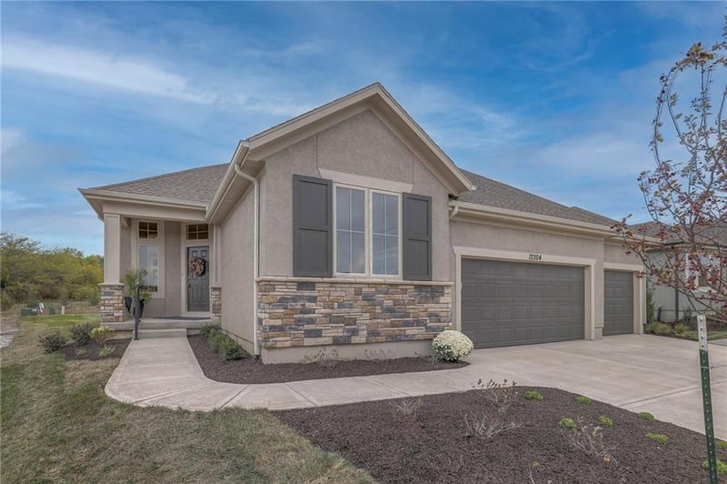 12501 W 138th Pl, Overland Park, KS 66221