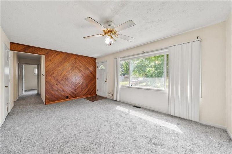 7406 E 112th St, Kansas City, MO 64134