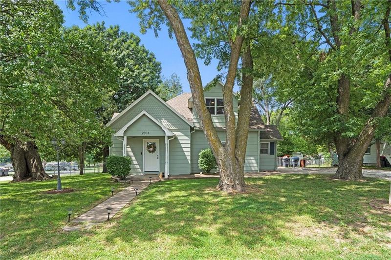 2804 N 155th Ter, Basehor, KS 66007