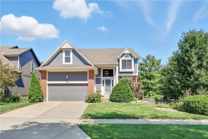 11545 Flint St, Overland Park, KS 66210