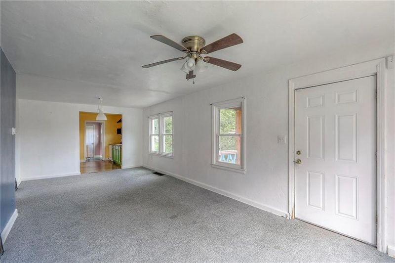 1820 E 85th St, Kansas City, MO 64132