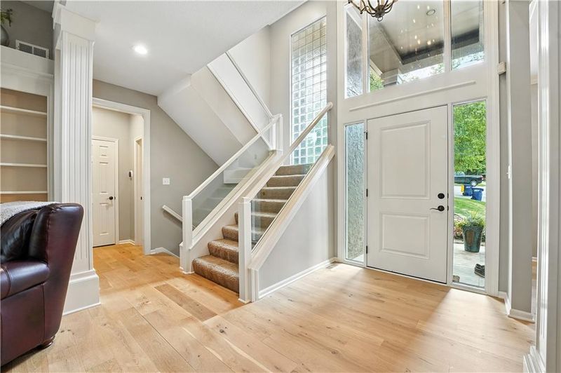 2150 SW Hunt Cir, Lee's Summit, MO 64081