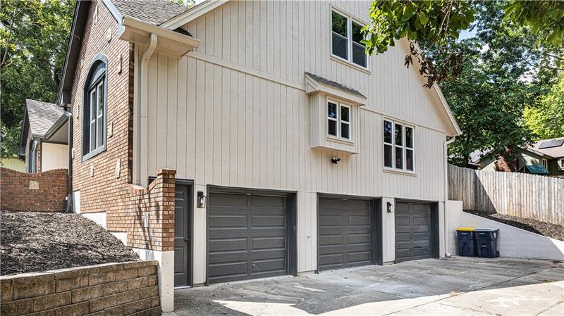 13004 E 57th Ter, Kansas City, MO 64133