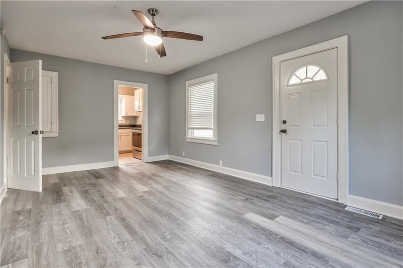 1810 S Maywood Ave, Independence, MO 64053