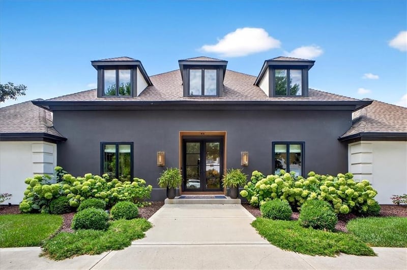 4612 W 88th St, Prairie Village, KS 66207