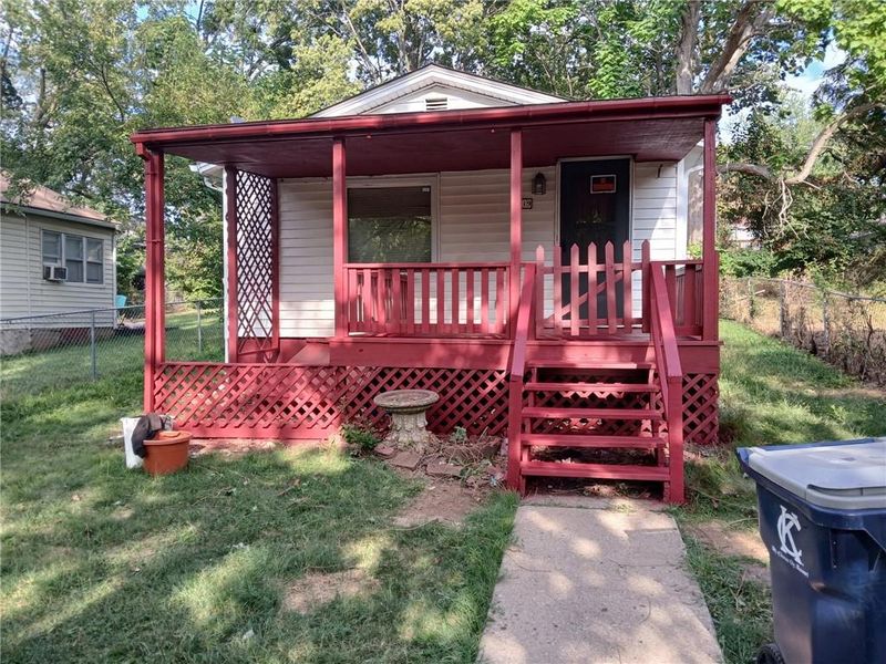 8119 Wayne Ave, Kansas City, MO 64131