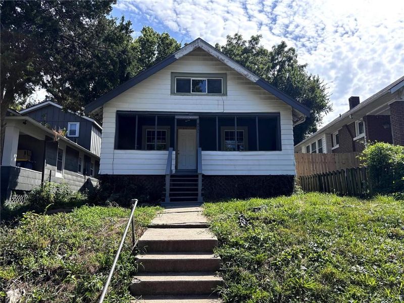 6031 E 14th St, Kansas City, MO 64127