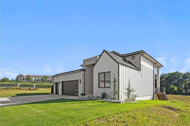 2621 NW 84th Pl, Kansas City, MO 64154