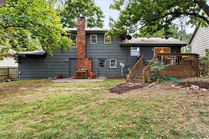 6212 E 108th St, Kansas City, MO 64134
