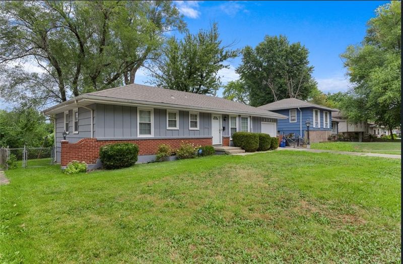 8504 E 109th St, Kansas City, MO 64134