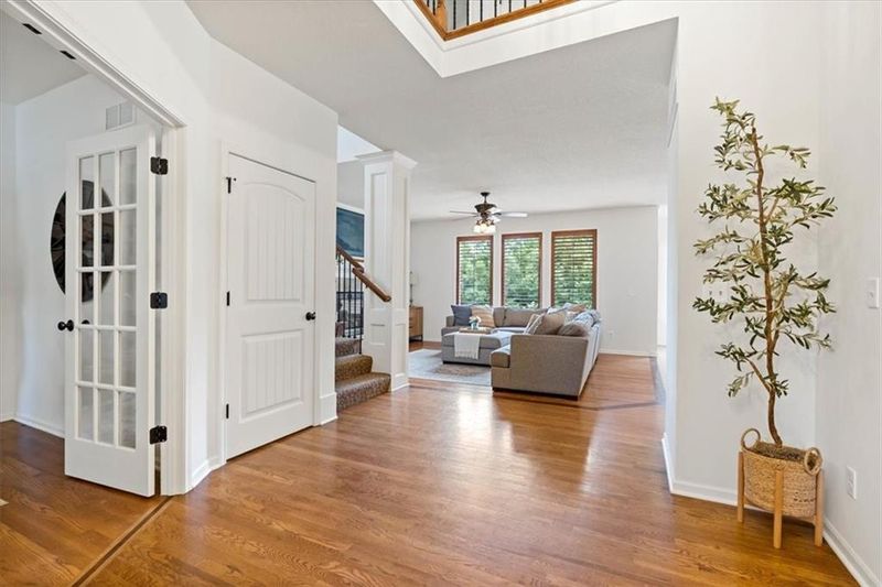 9163 Belmont Dr, Lenexa, KS 66227