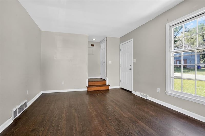 6631 Floyd St, Overland Park, KS 66202