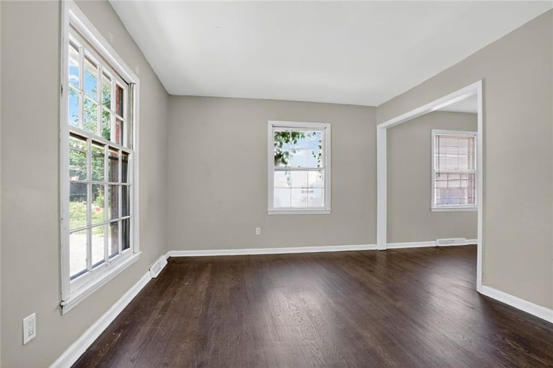 6631 Floyd St, Overland Park, KS 66202