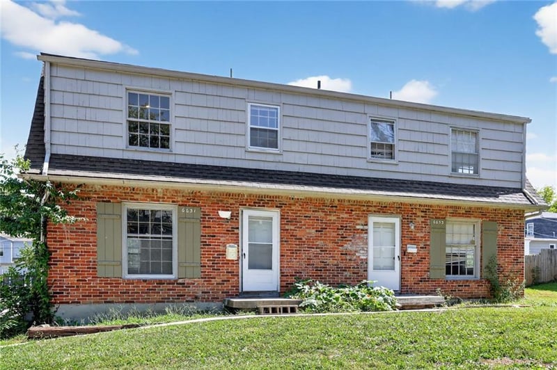 6631 Floyd St, Overland Park, KS 66202