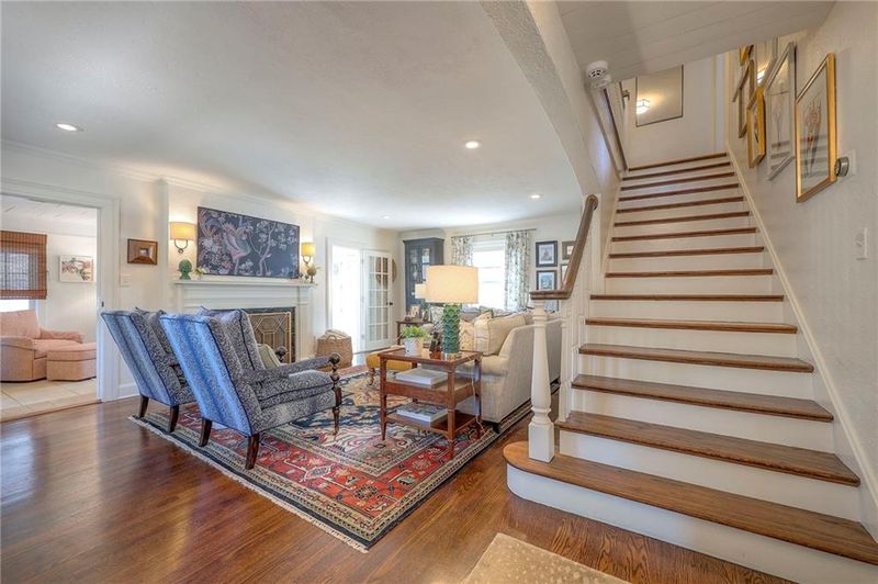 409 W 70th St, Kansas City, MO 64113
