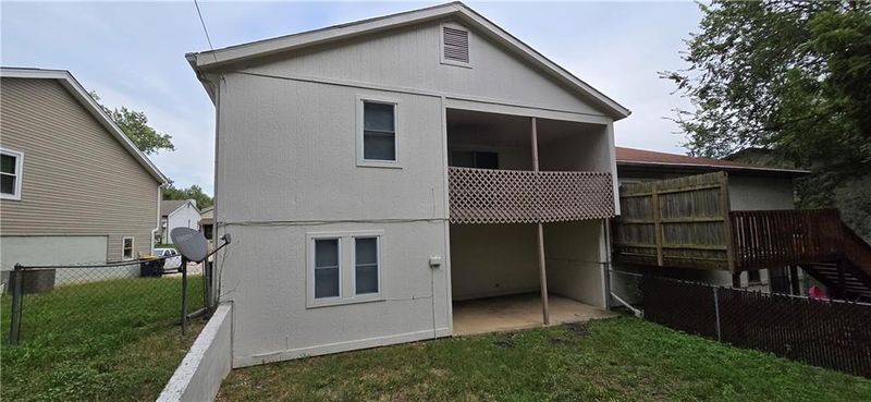 6822 N Fisk Ave, Kansas City, MO 64151