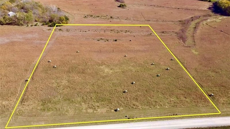 Lot 2 238th St, Tonganoxie, KS 66086