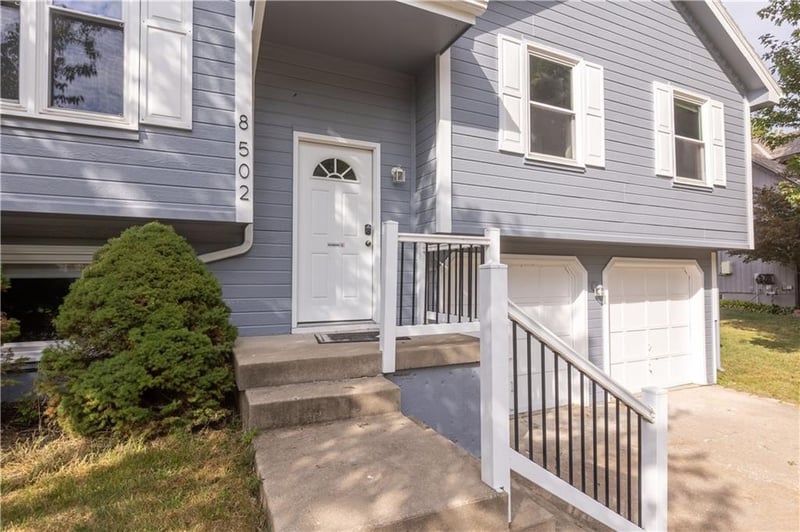 8502 N Carson Ave, Kansas City, MO 64153