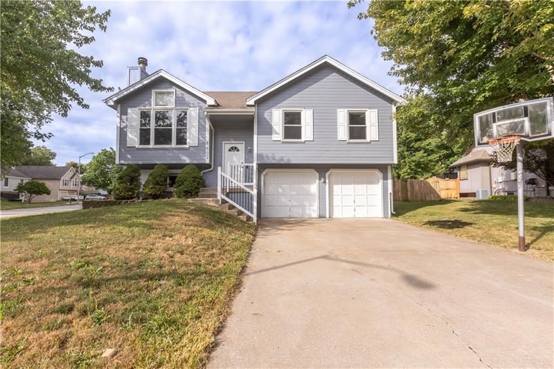 8502 N Carson Ave, Kansas City, MO 64153