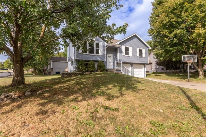 8502 N Carson Ave, Kansas City, MO 64153