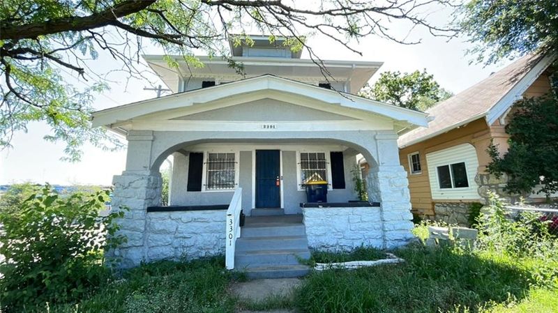 3301 Bales Ave, Kansas City, MO 64128