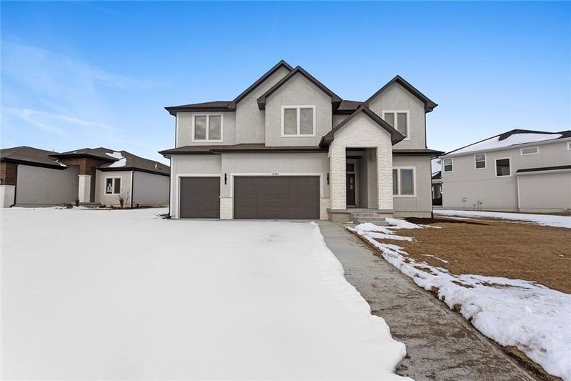 13464 W 177th St, Overland Park, KS 66013