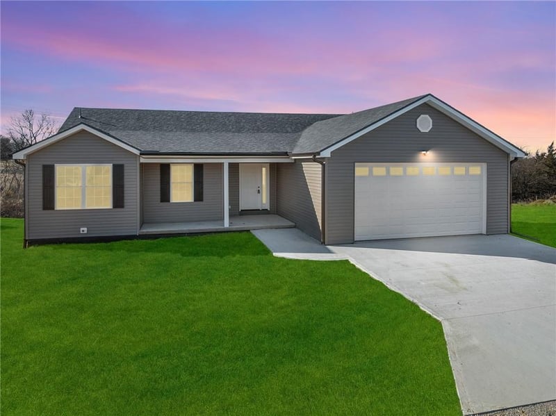 112 Westwood Dr, Gallatin, MO 64640