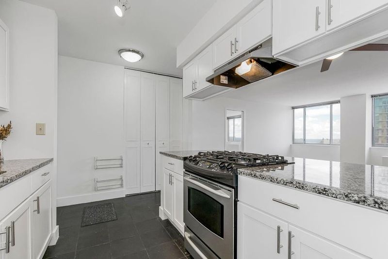 600 E 8th St #6F&G, Kansas City, MO 64106