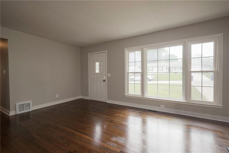 6141 Walmer St, Mission, KS 66202