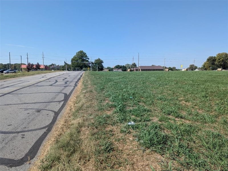 24 Hwy & Davis Rd, Independence, MO 64057