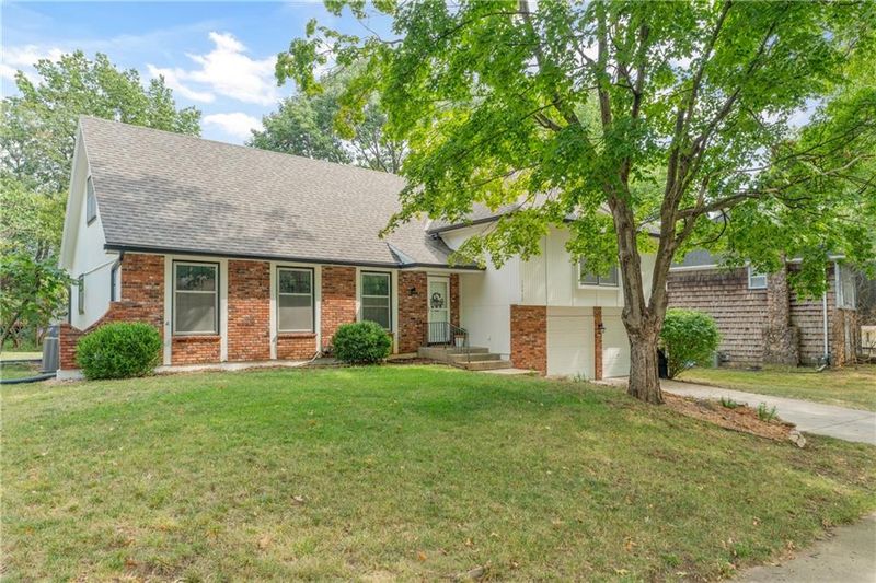 12917 Locust St, Kansas City, MO 64145