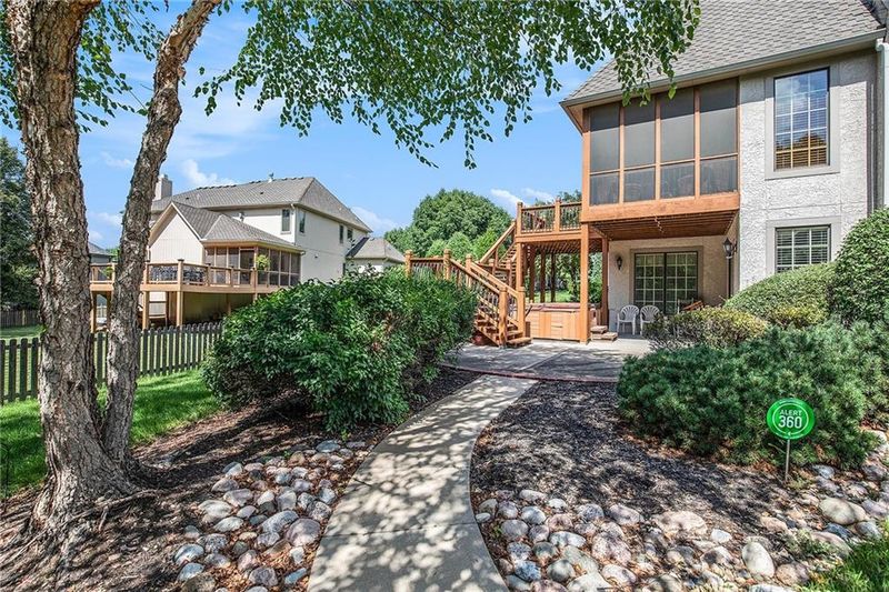 14808 Carter St, Overland Park, KS 66221