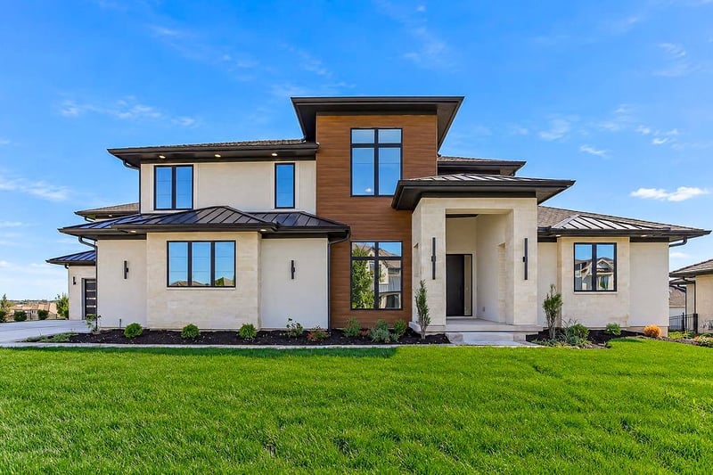 17325 Larsen St W, Overland Park, KS 66221