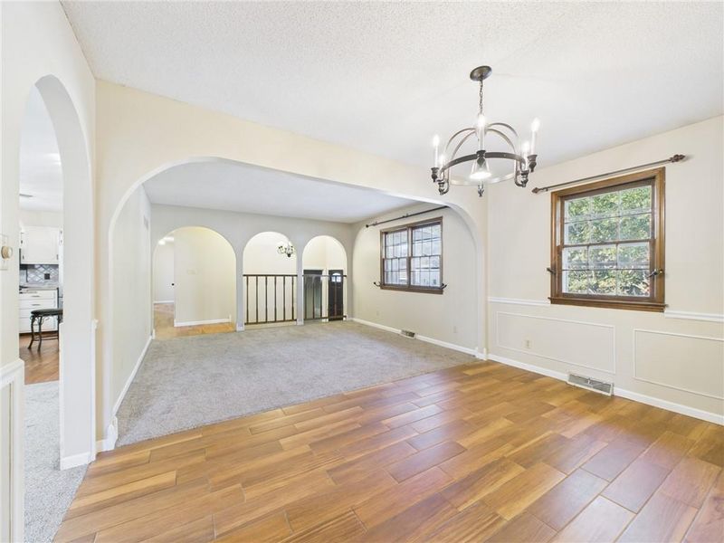 90 Grandview Dr, Warrensburg, MO 64093