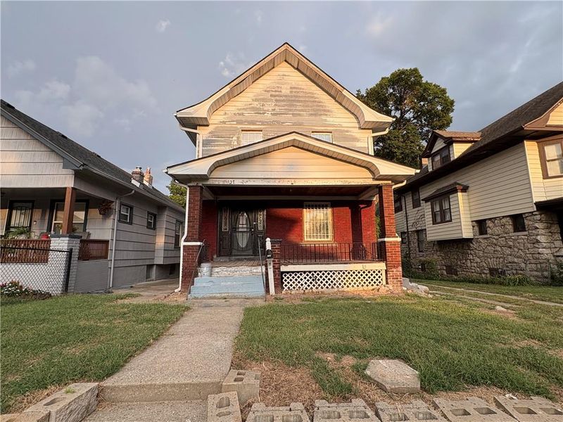 137 S White Ave, Kansas City, MO 64123