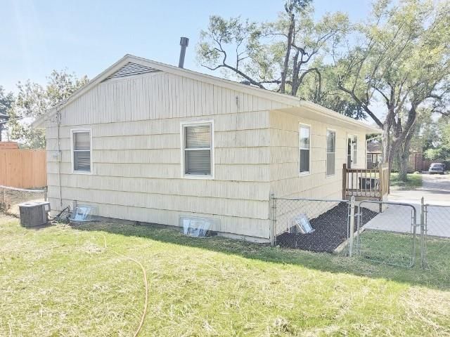 4331 Laurel Ave, Kansas City, MO 64133