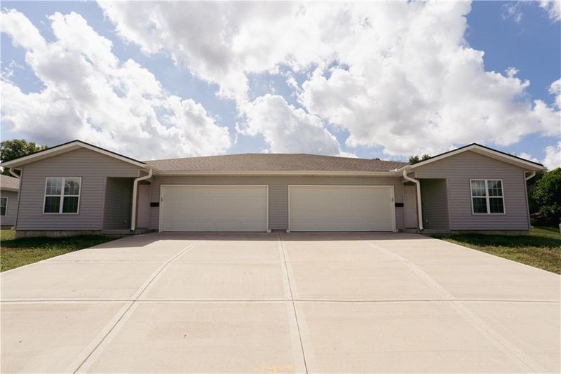 10717 E 46th Ter, Kansas City, MO 64133